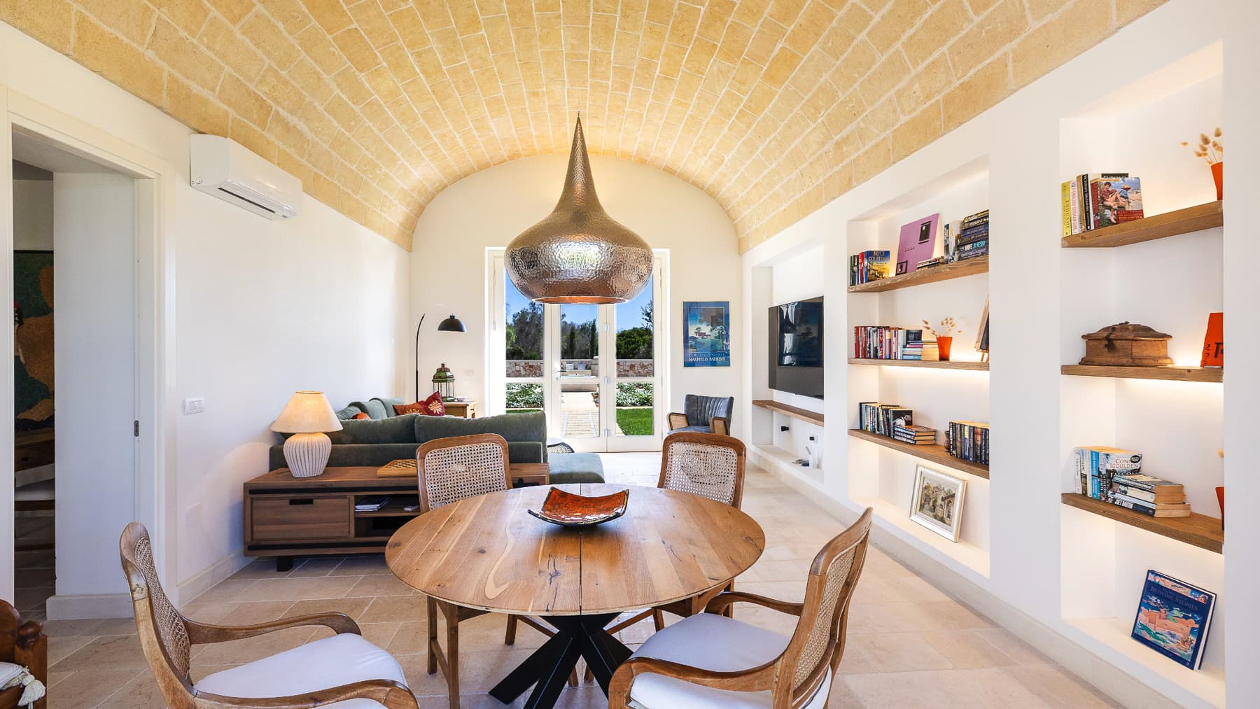 Charming Masseria in Carpignano Salentino, Puglia