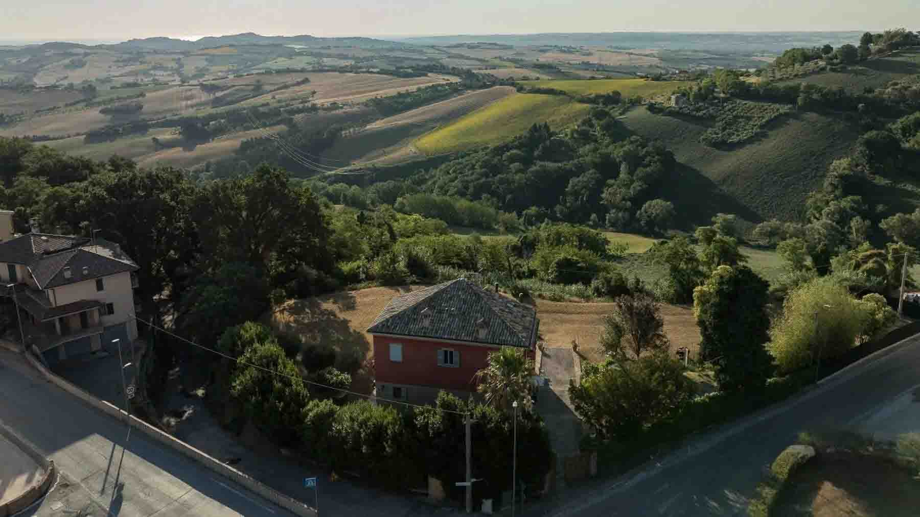 Casale di charme a Mombaroccio con vista mare