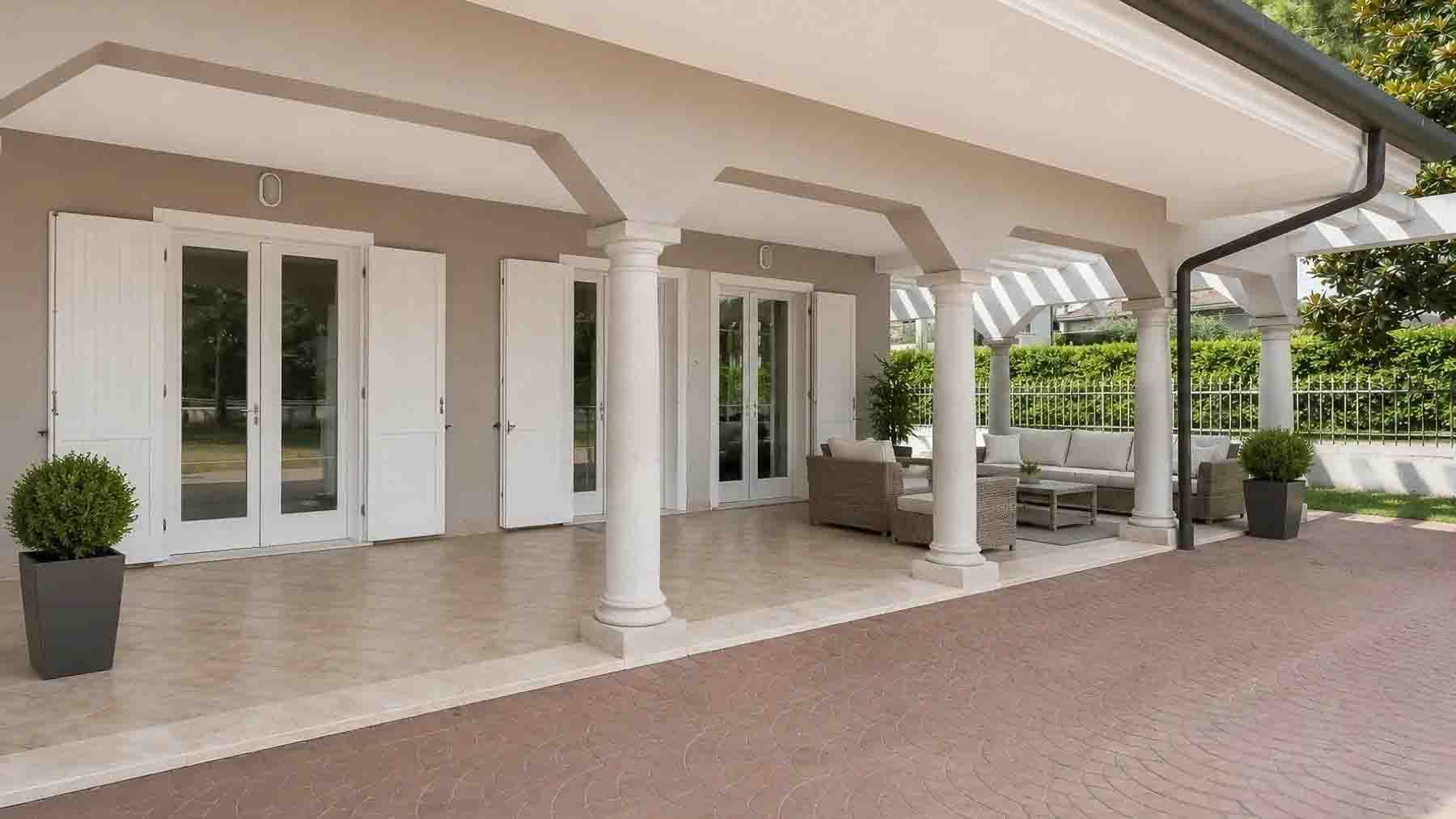 Townhouse Near Lake Garda in Padenghe sul Garda, Lombardy