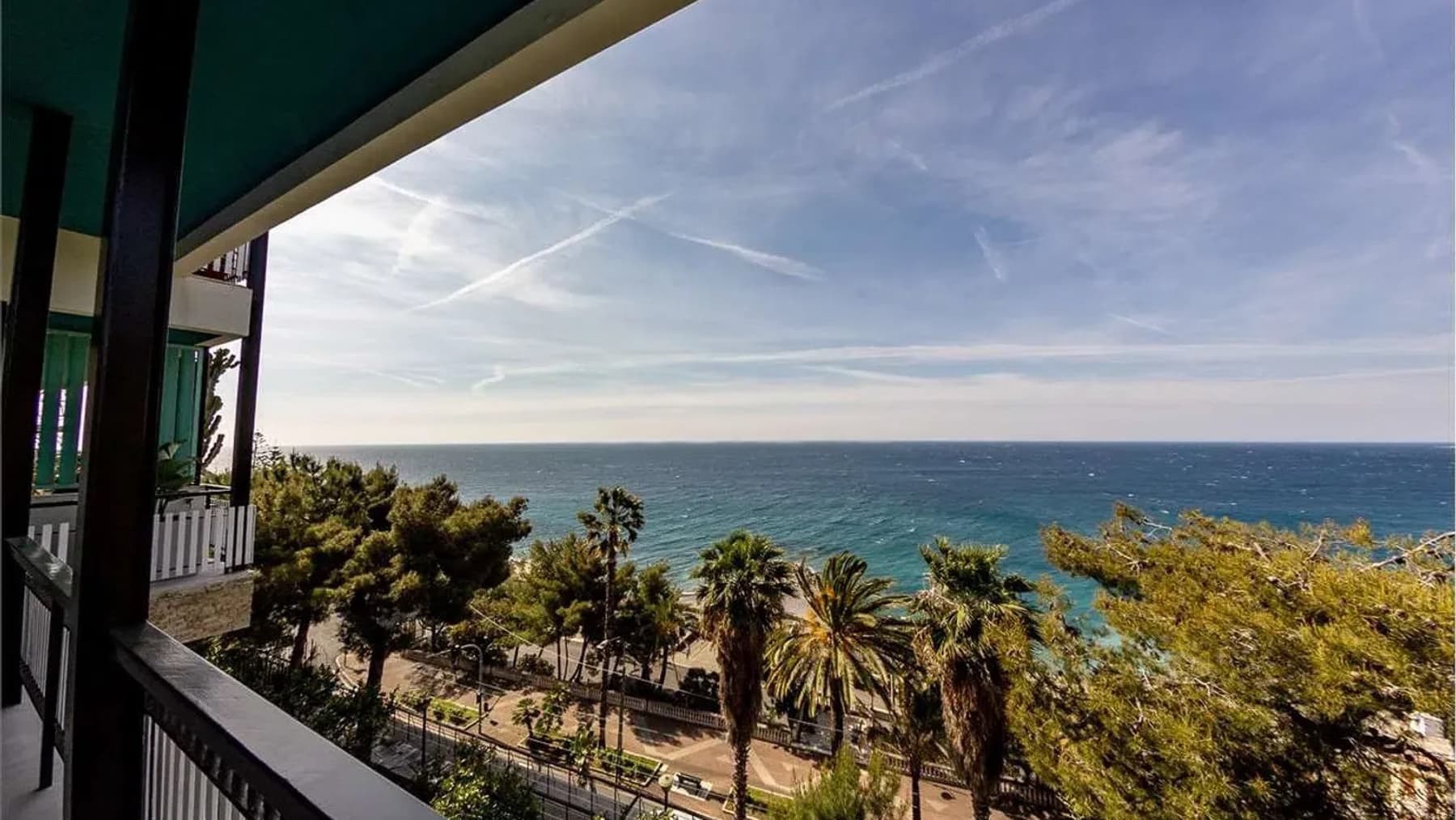 Charming Apartment in Ospedaletti, Liguria