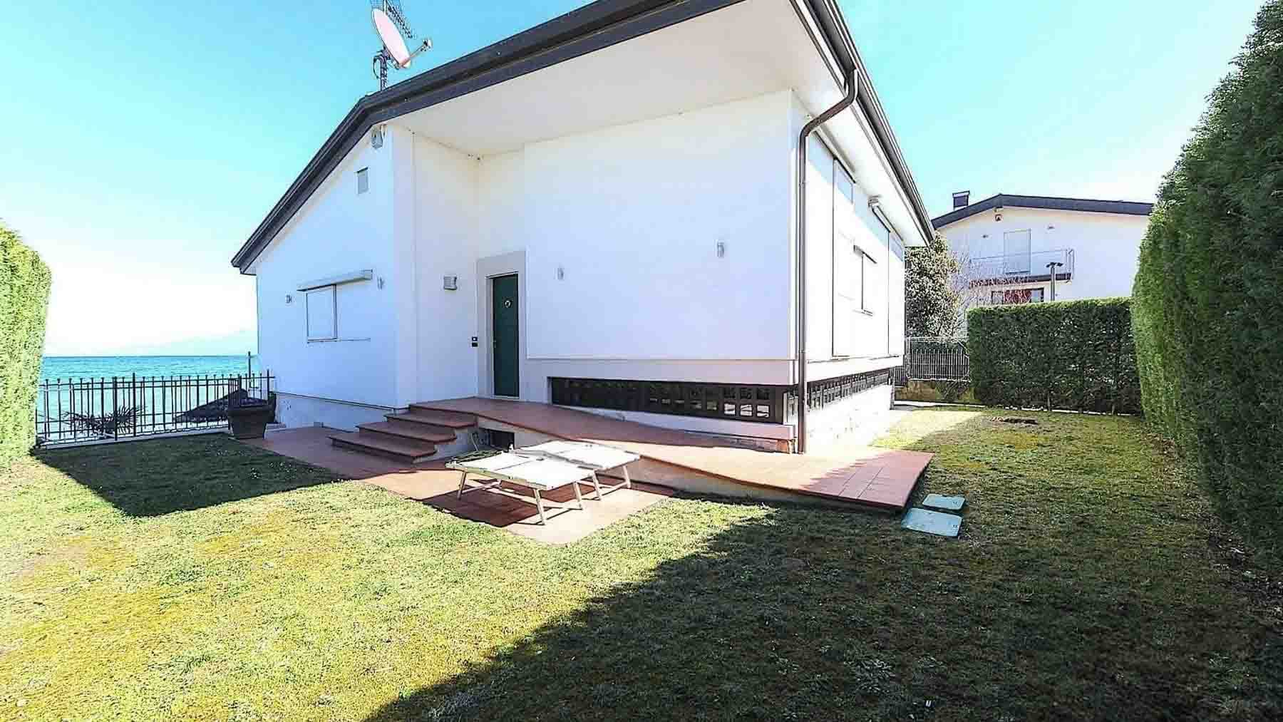 Elegant Villa in Lake Garda, Desenzano, Lombardia