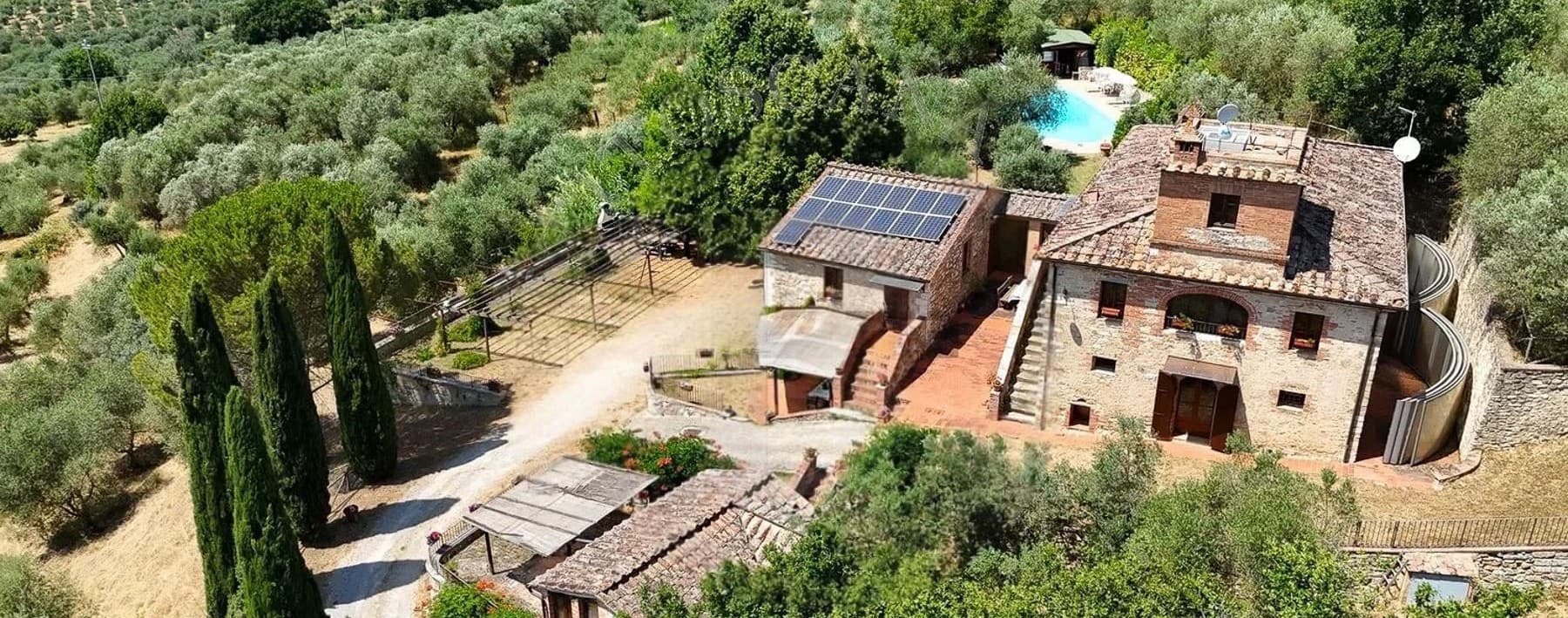 Casale panoramico con piscina a Rapolano Terme, Toscana
