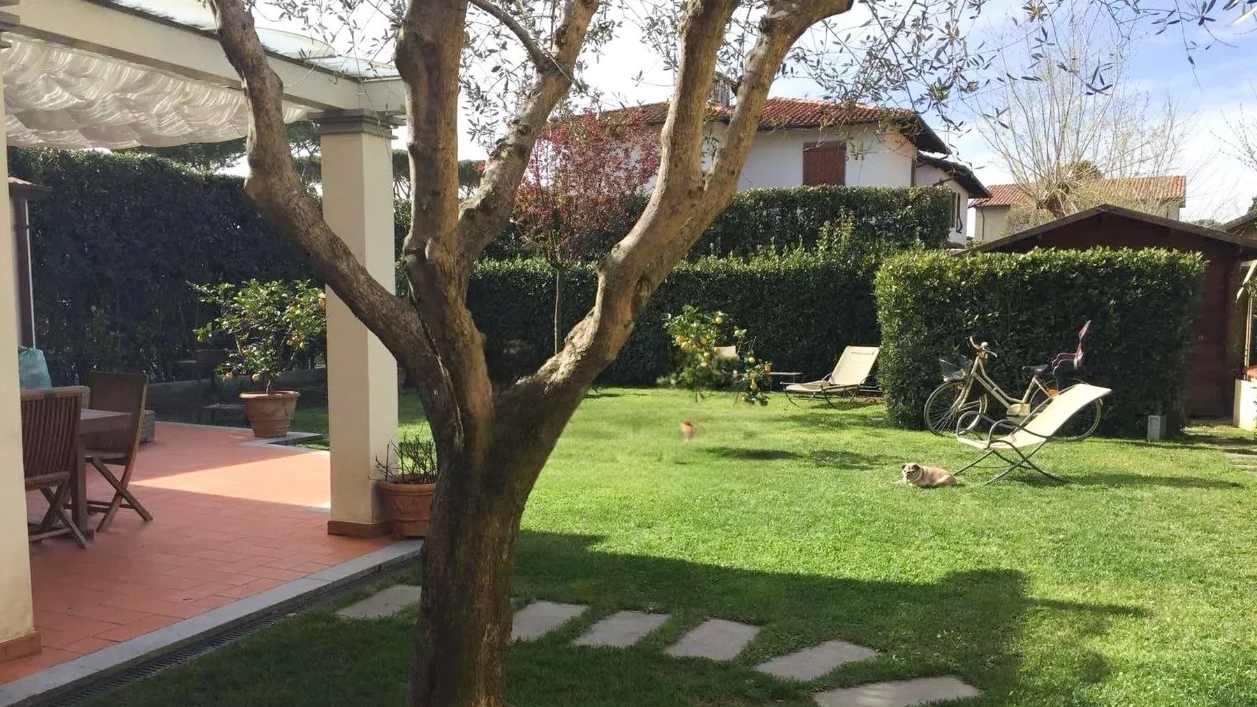 Elegant Villa in Forte dei Marmi, Tuscany