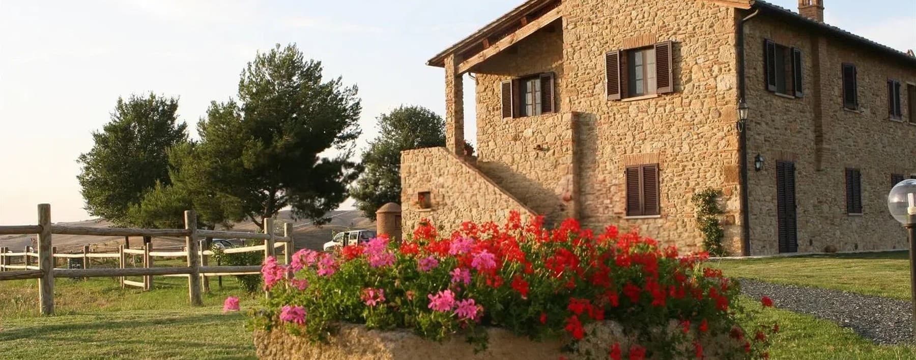Casale panoramico in Toscana, 600 mq ristrutturato