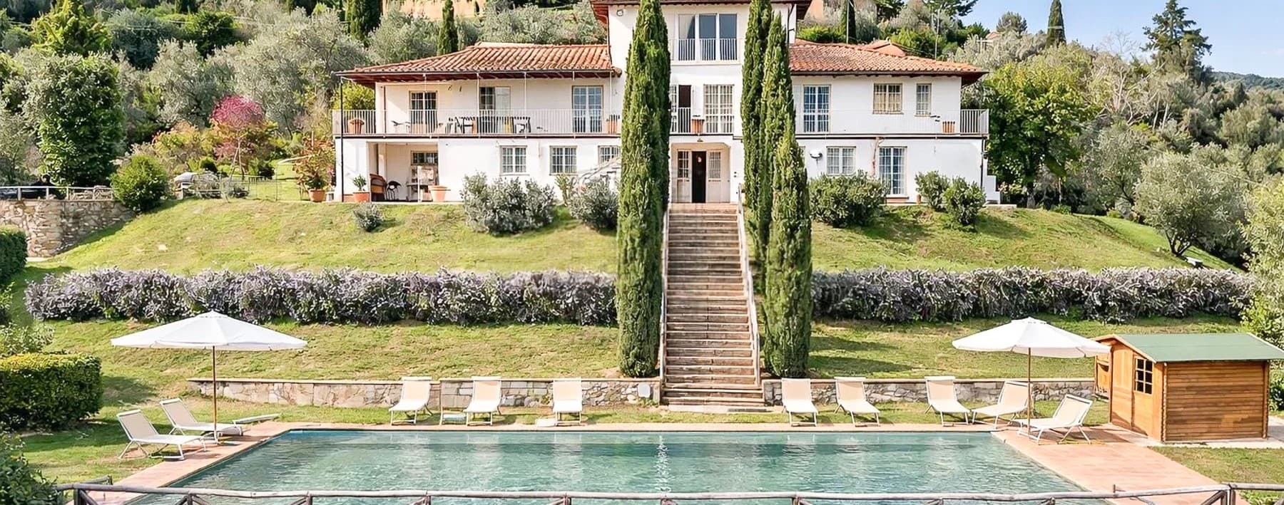 Charming Villa in Lucca, Tuscany's Scenic Beauty