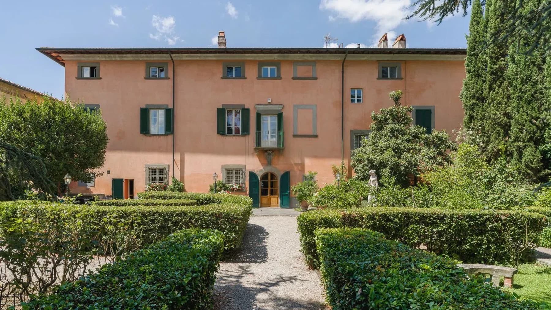 Charming Villa in Santa Maria a Monte, Tuscany