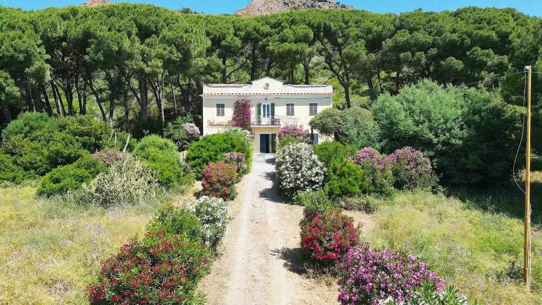 Rustic Country House in Porto Azzurro, Tuscany