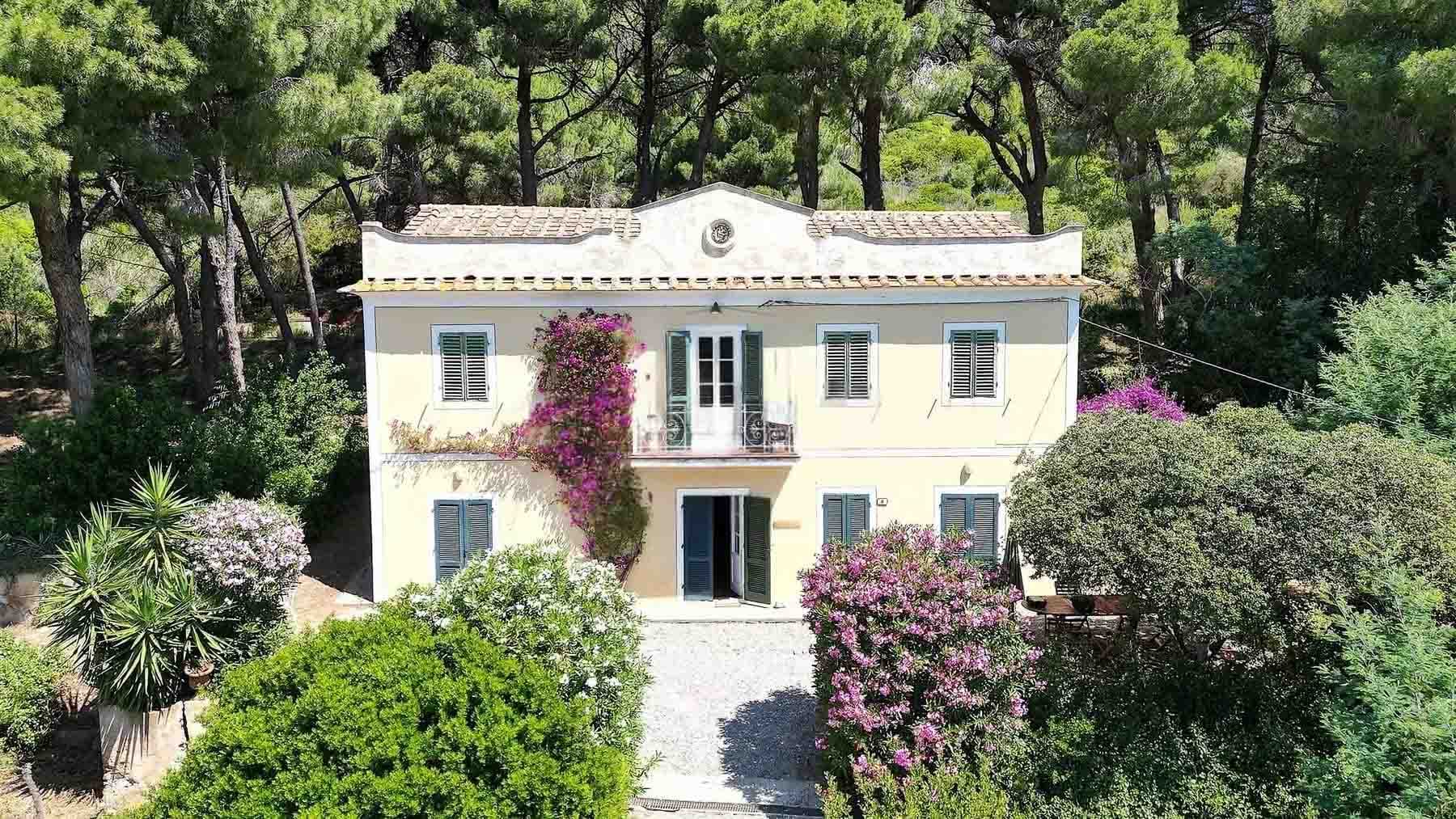 Rustic Country House in Porto Azzurro, Tuscany