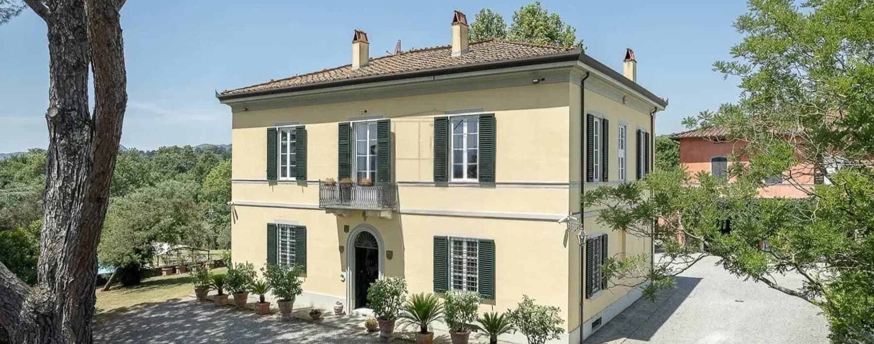 Charming Villa in Lucca, Heart of Tuscany