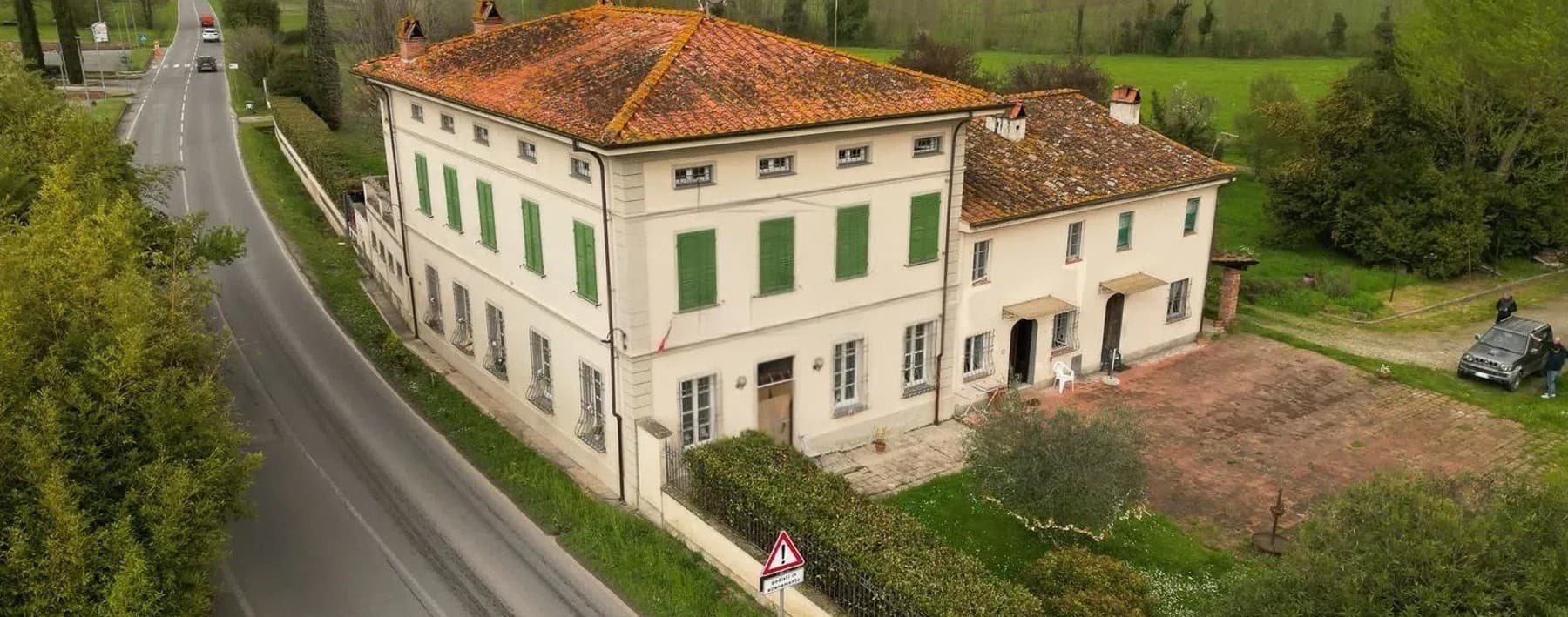 Charming Villa in Porcari, Tuscany