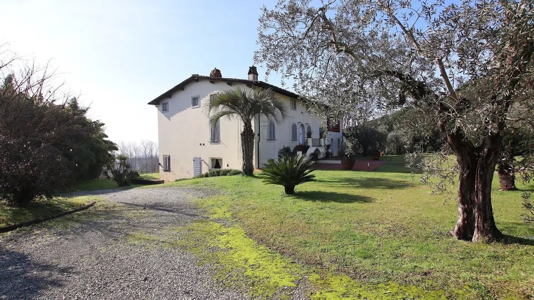 Rustic Country House in Lucca, Tuscany