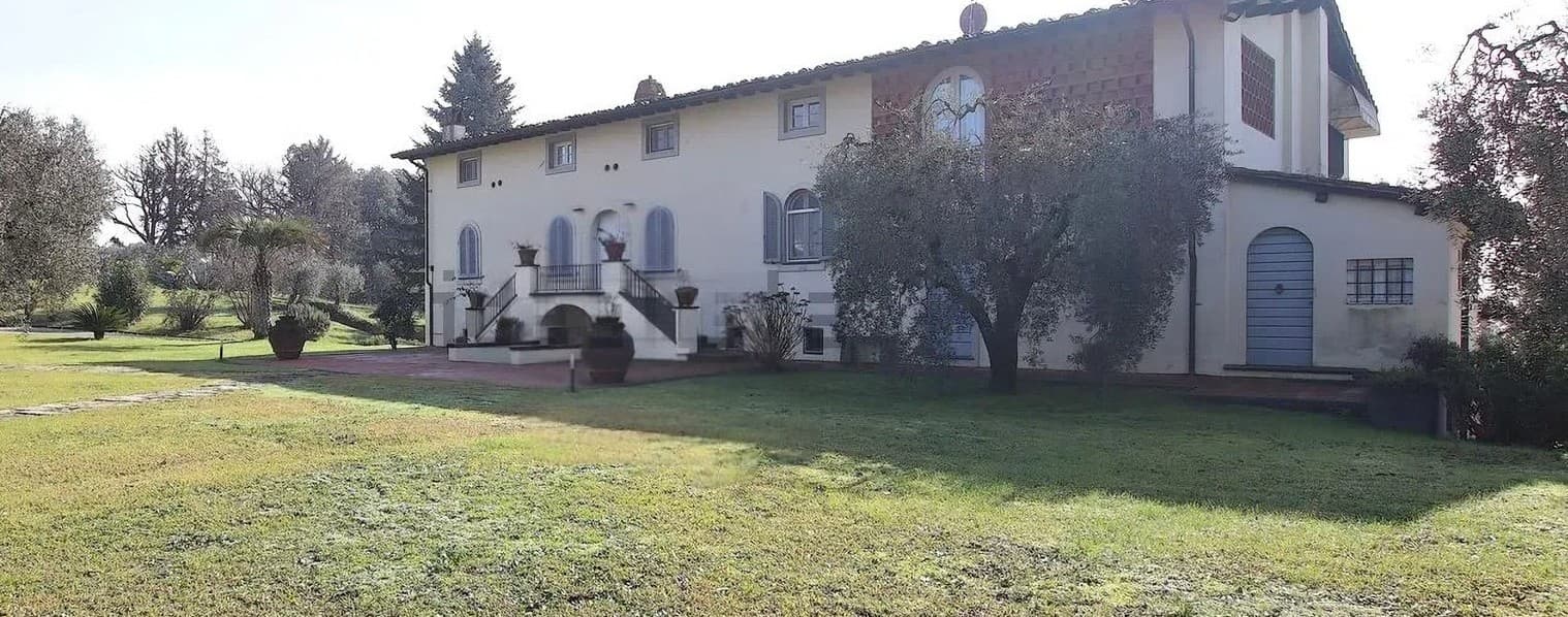 Rustic Country House in Lucca, Tuscany
