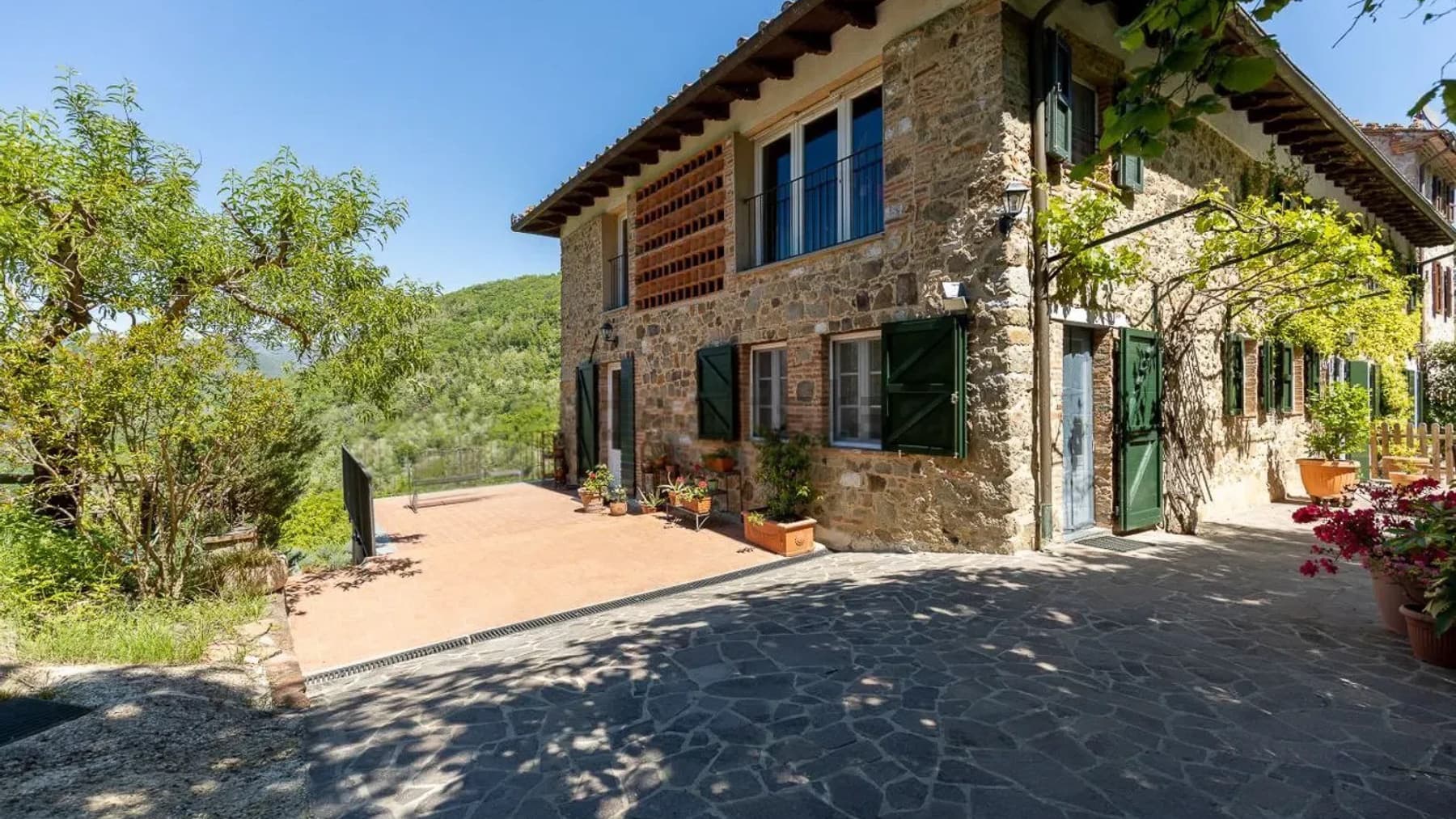 Rustic Country House in Lucca, Tuscany