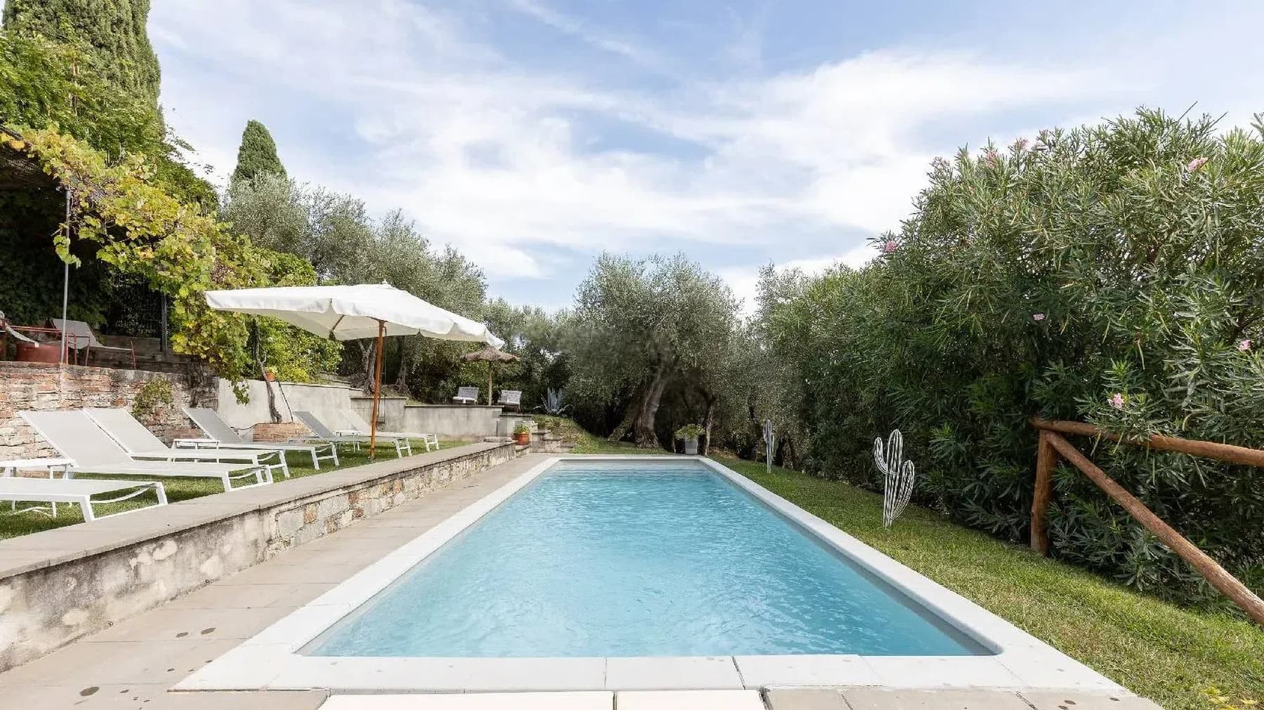 Charming Villa in San Quirico di Moriano, Tuscany