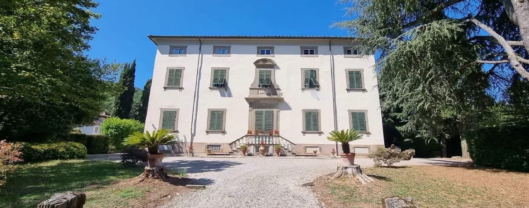 Charming Villa in Lucca, Tuscany