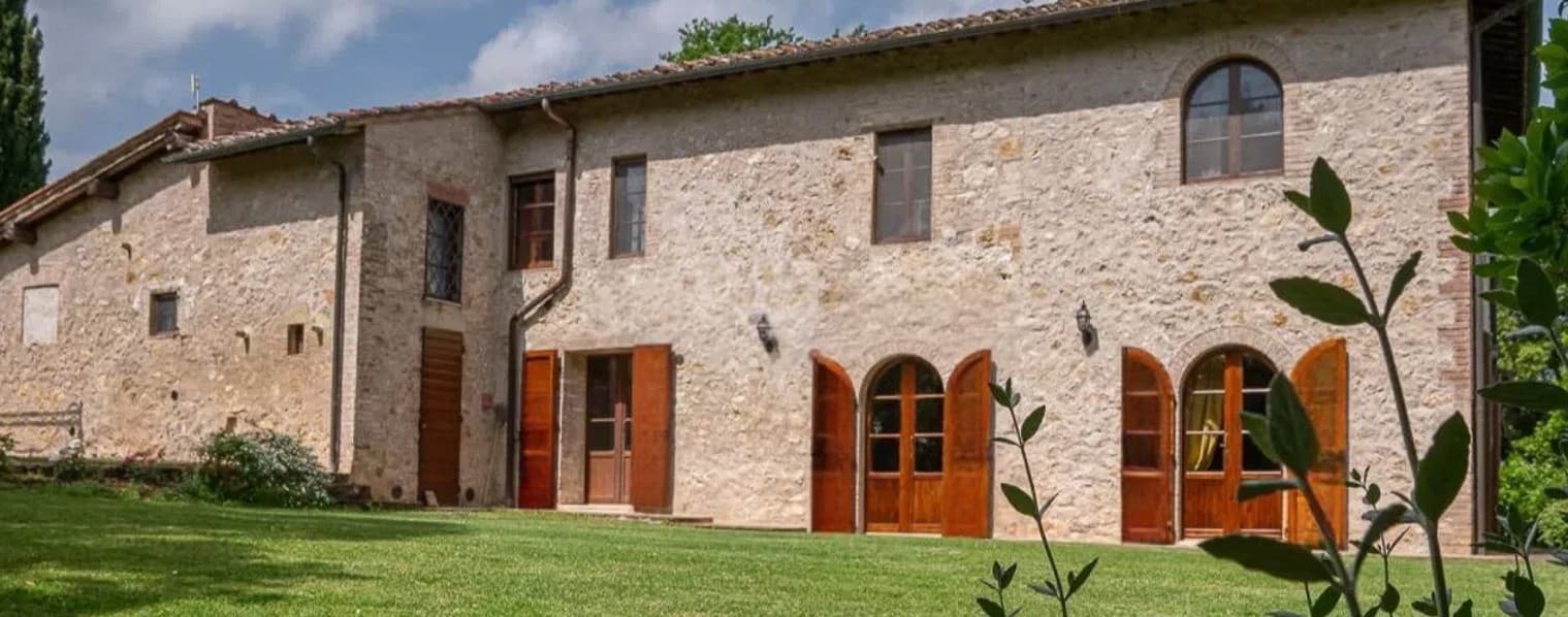 Casale panoramico a Monticiano, cuore della Toscana