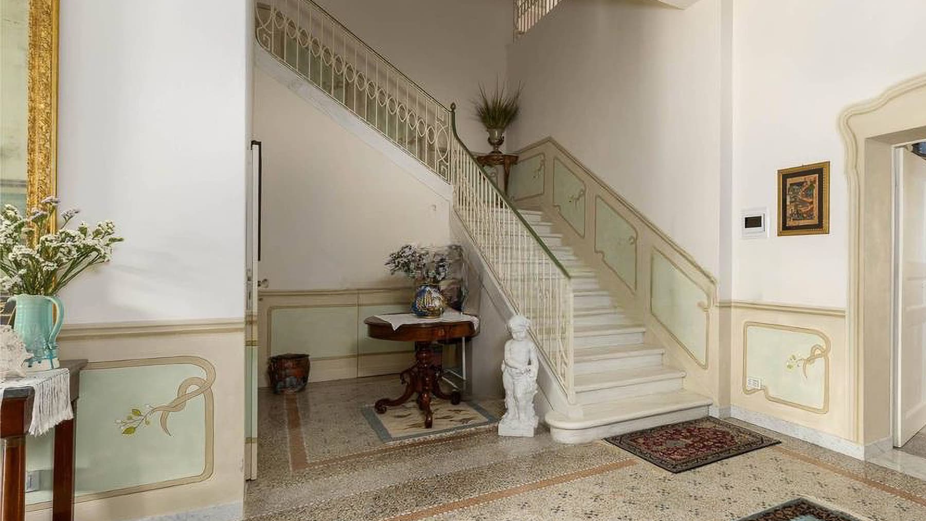 Elegant Villa in Massa, Tuscany