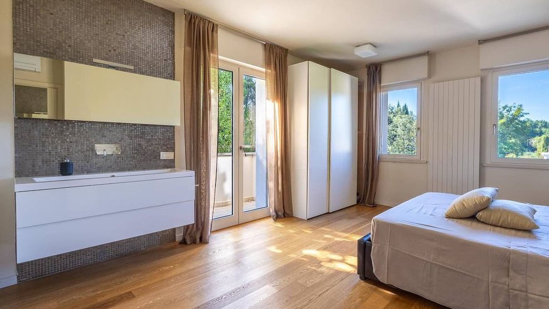 Charming Villa in Querceta, Tuscany