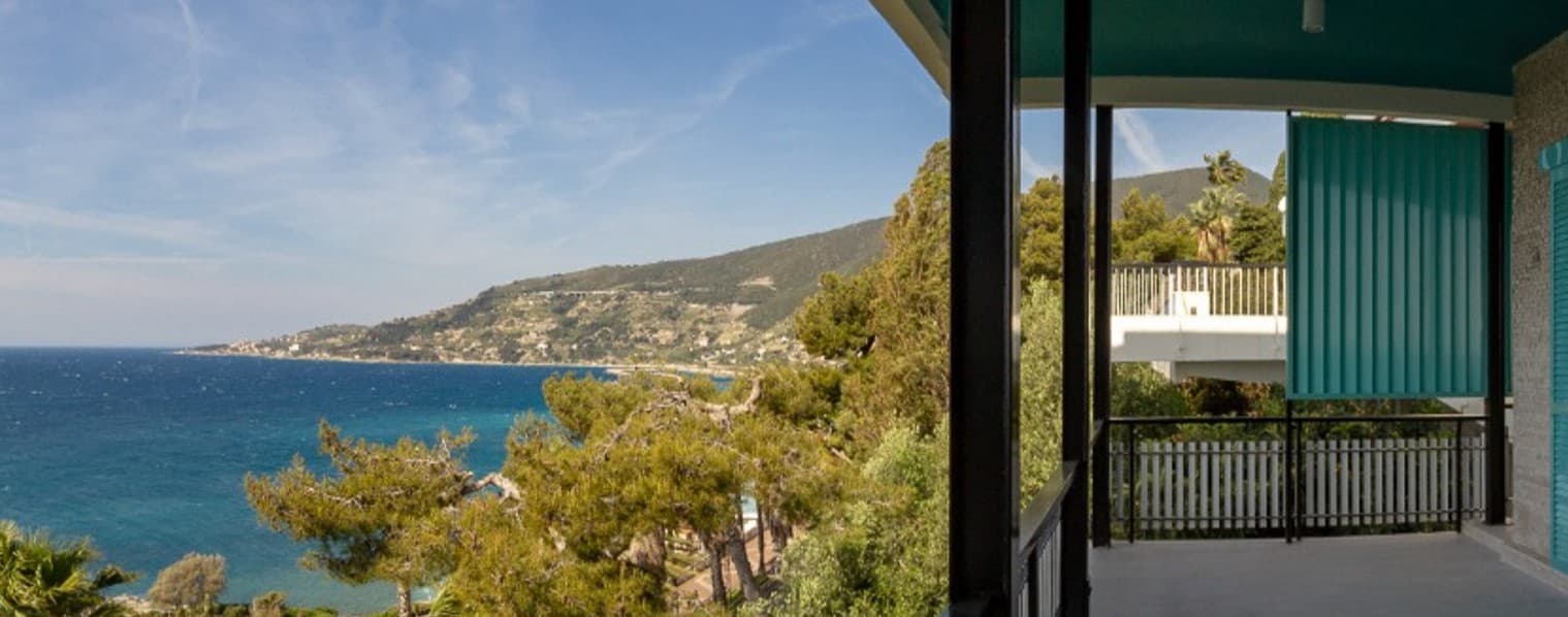 Charming Apartment in Ospedaletti, Liguria