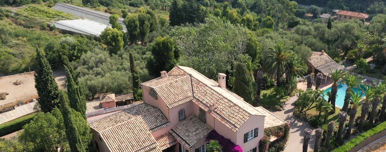 Villa panoramica con parco a Sanremo