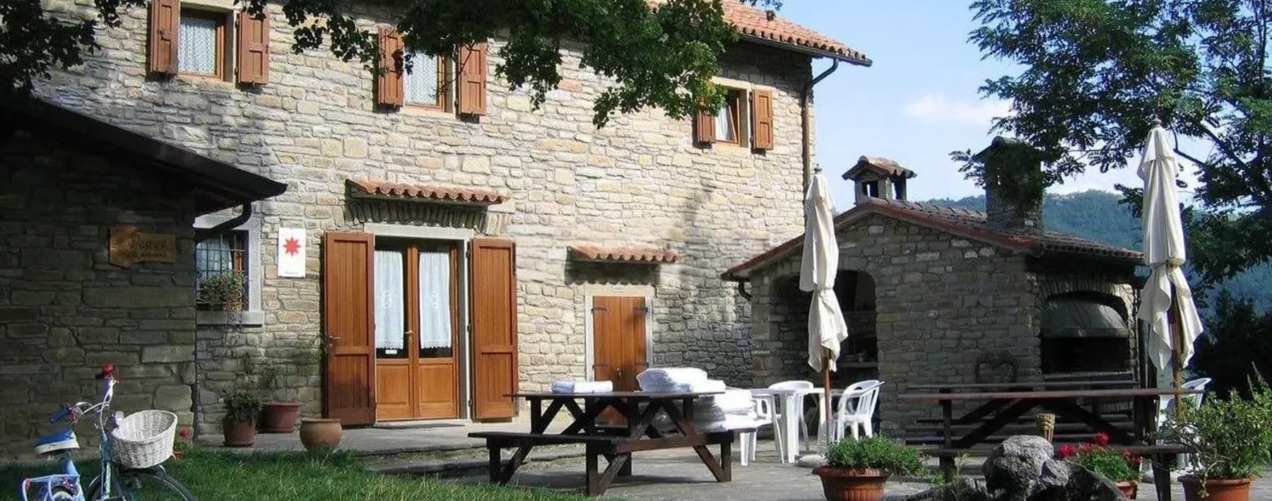 Casale con Piscina a Palazzuolo sul Senio, Toscana