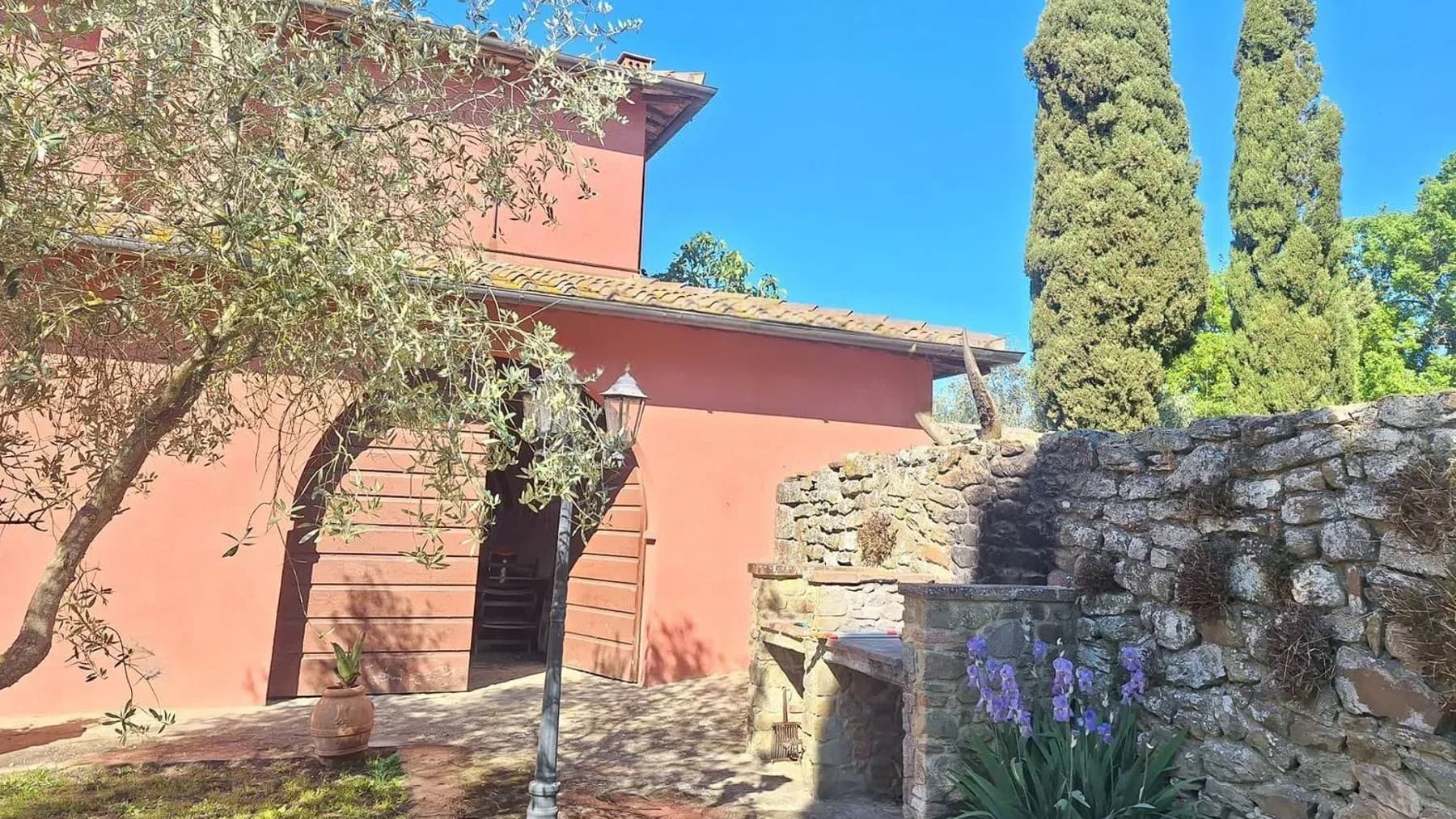 Villa con Piscina a Monte San Savino, Toscana