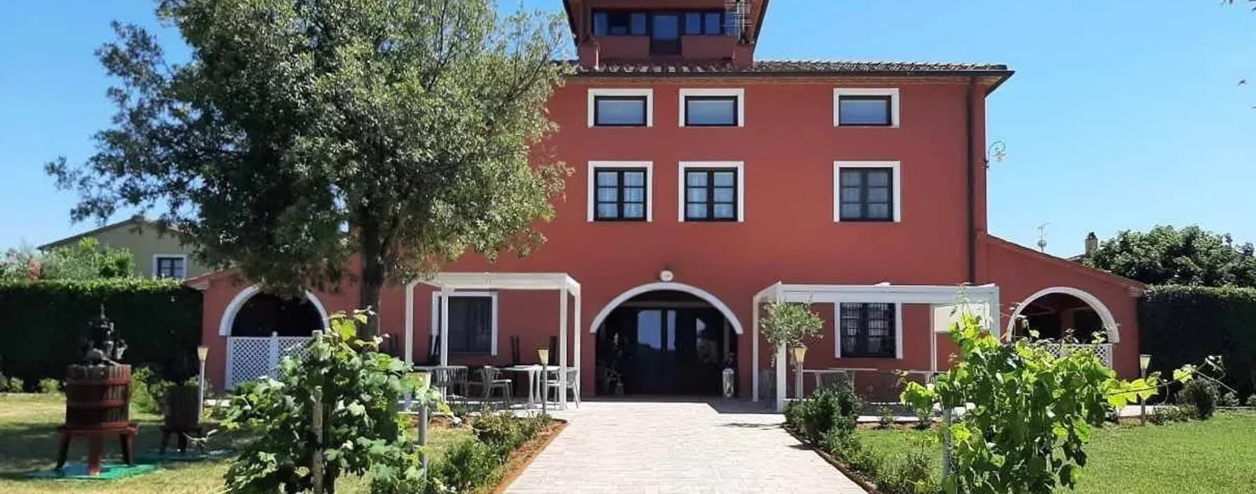 Villa esclusiva con piscina a Bolgheri, Toscana