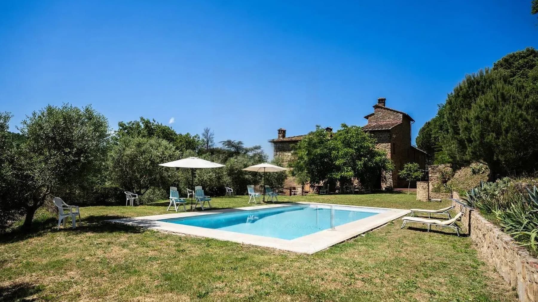 Casale storico in Toscana, tra Siena e Val d'Orcia