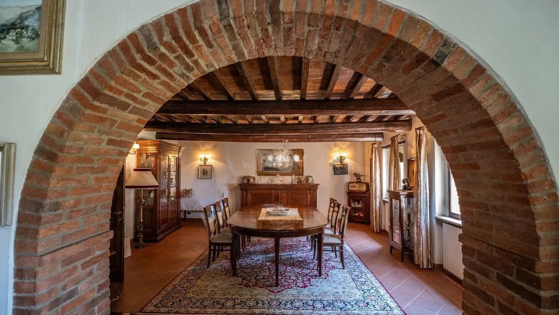Casale storico in Toscana, tra Siena e Val d'Orcia