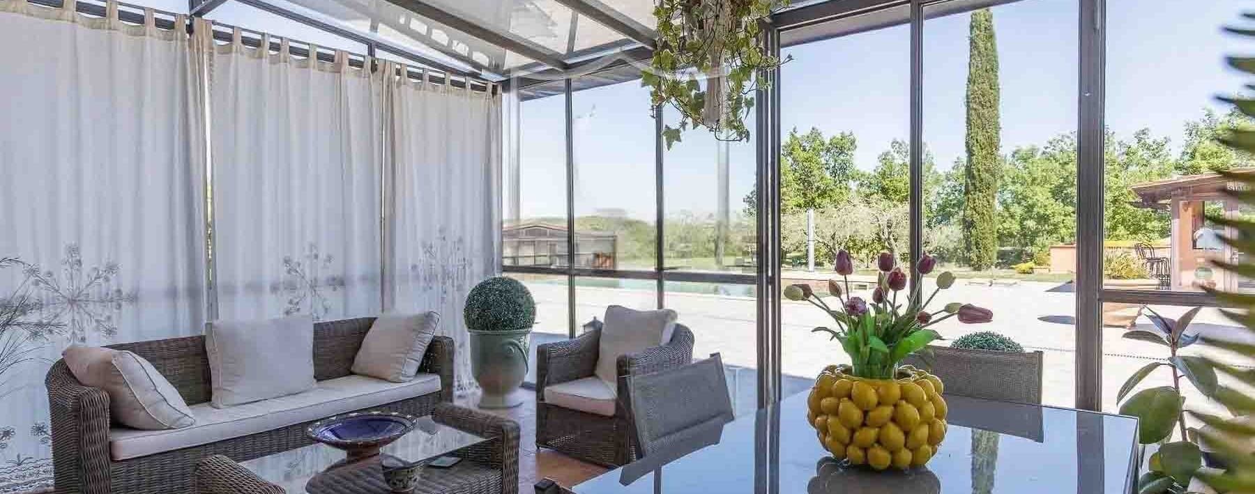 Villa con parco e piscina a Cortona, nel cuore della Toscana