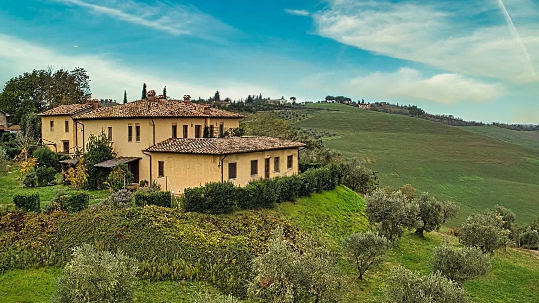 Tenuta di prestigio ad Asciano, Toscana, con piscina