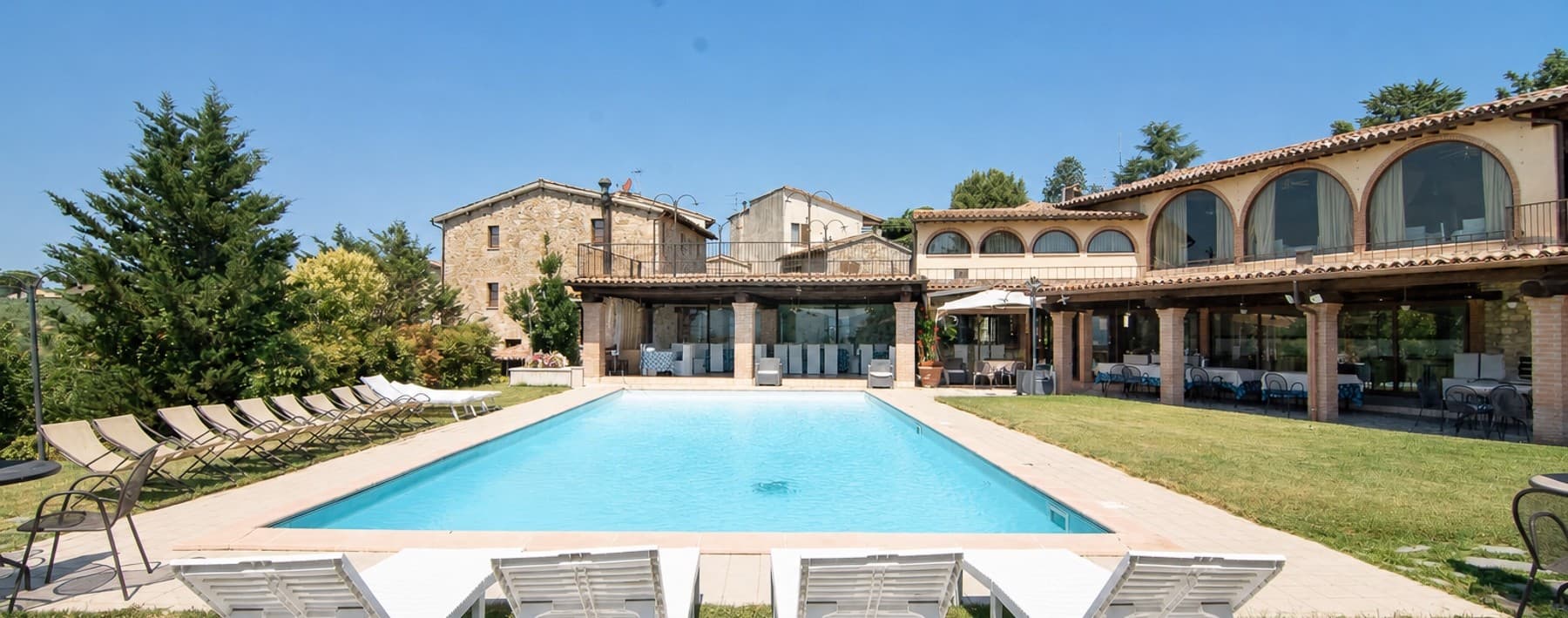 Charming Hotel in Gualdo Cattaneo, Umbria
