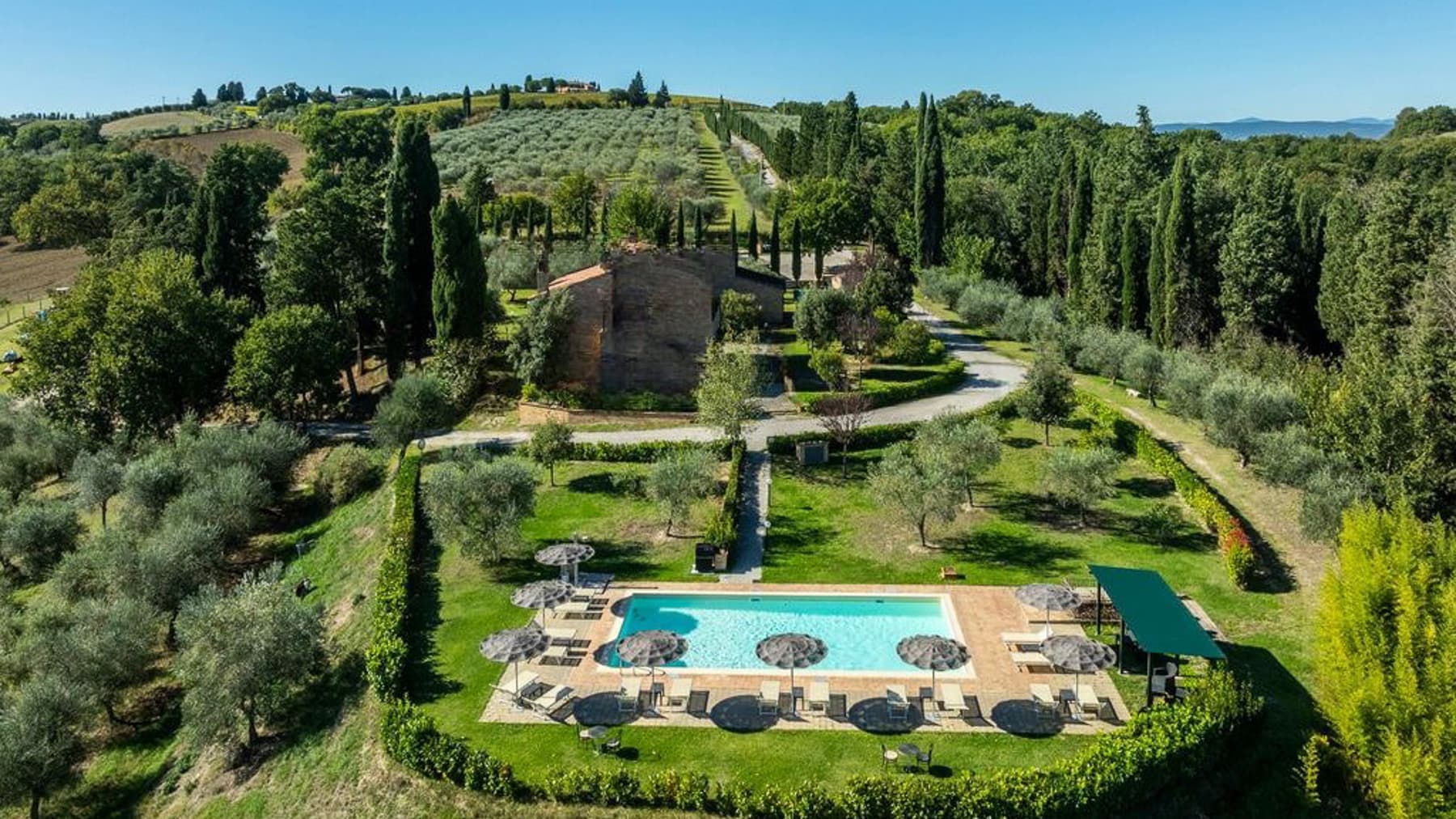 Casale con Piscina nelle Crete Senesi, Toscana