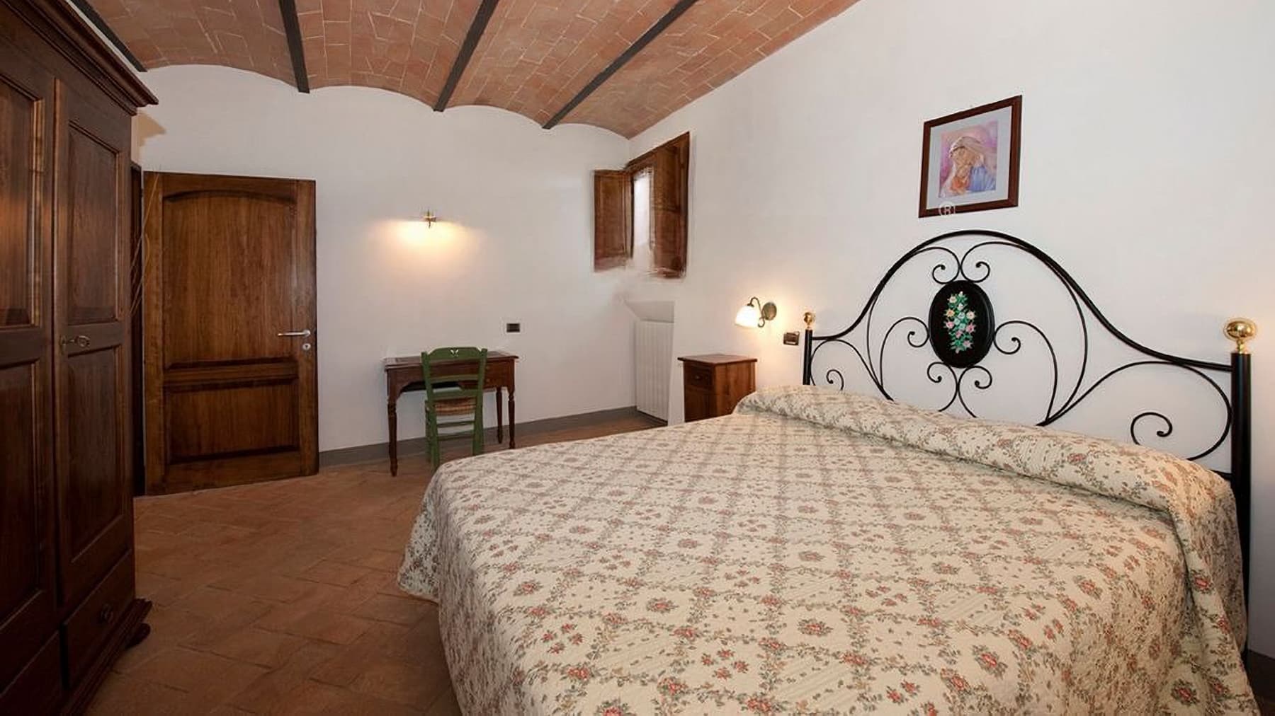Casale con piscina sulle colline di Gambassi Terme