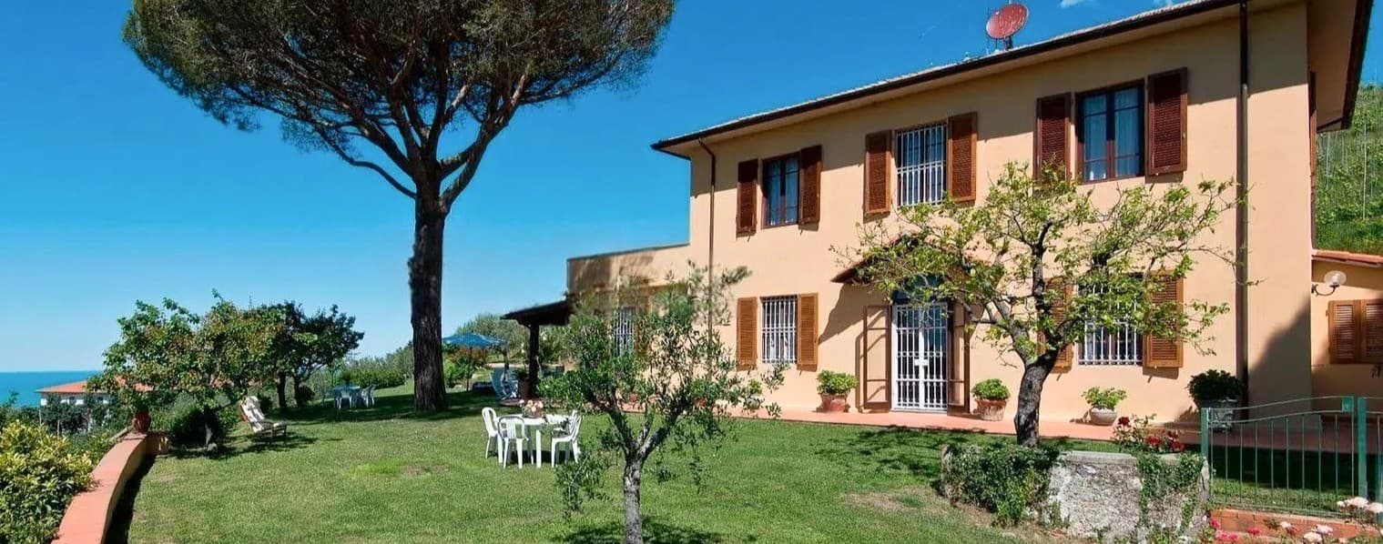 Villa a Corsanico con vista mare e piscina, Toscana