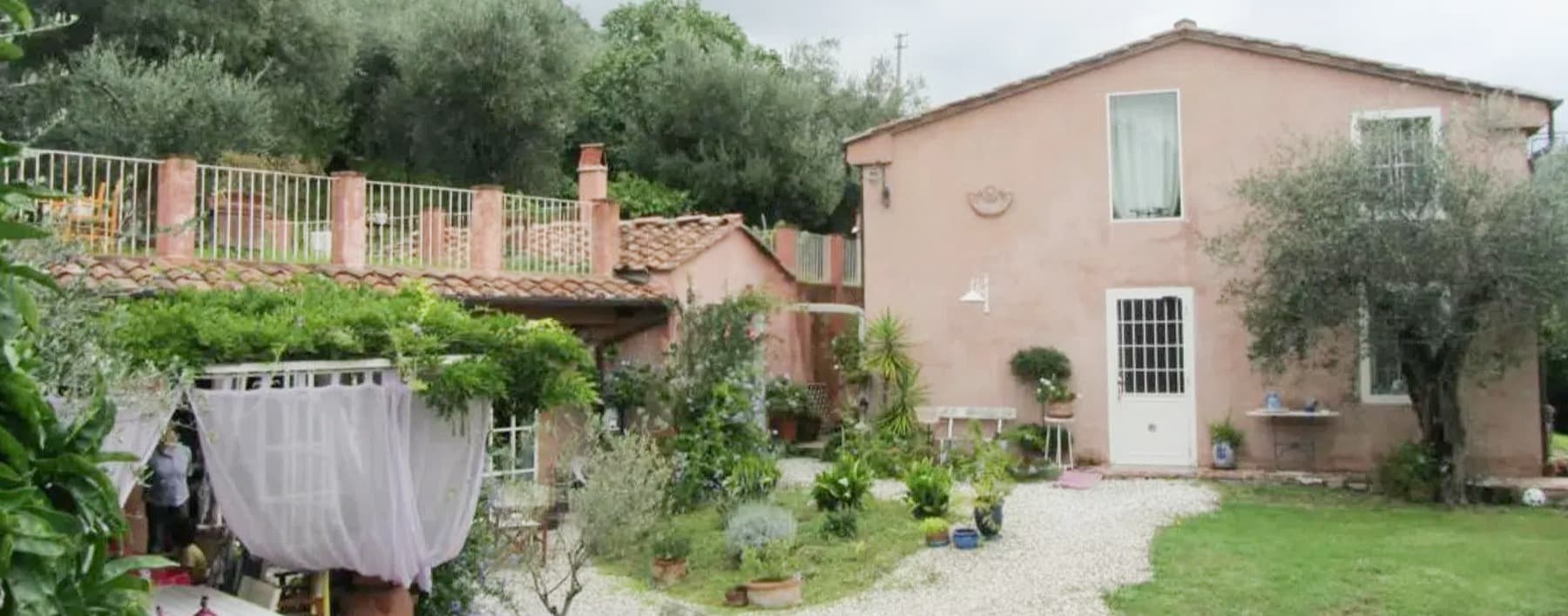 Charming Villa in Corsanico, Tuscany
