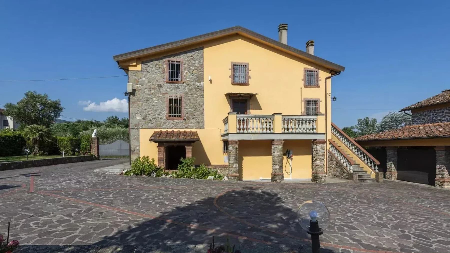 Charming Villa in Capannori, Tuscany