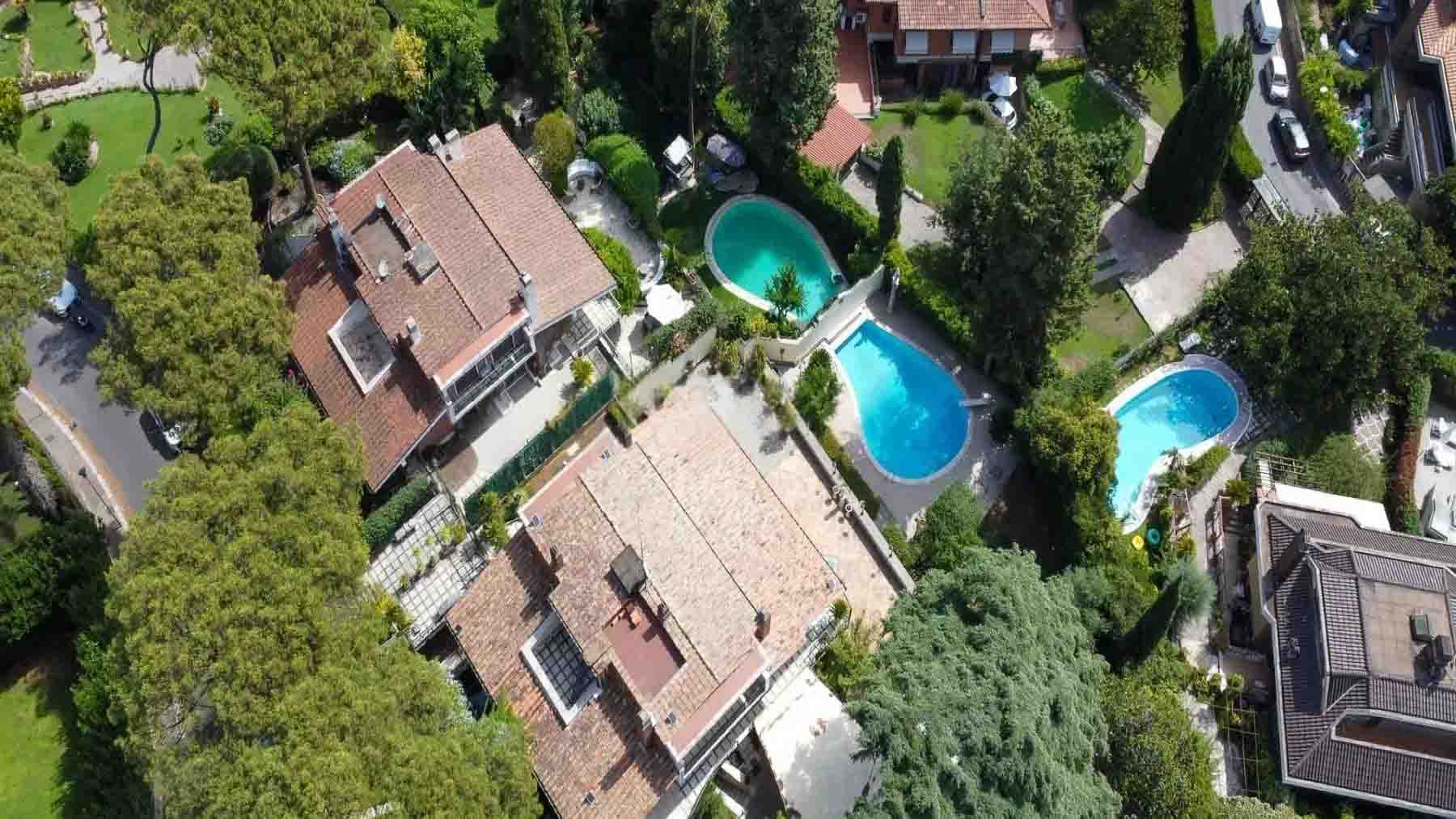 Villa esclusiva con piscina e parco privato a Roma