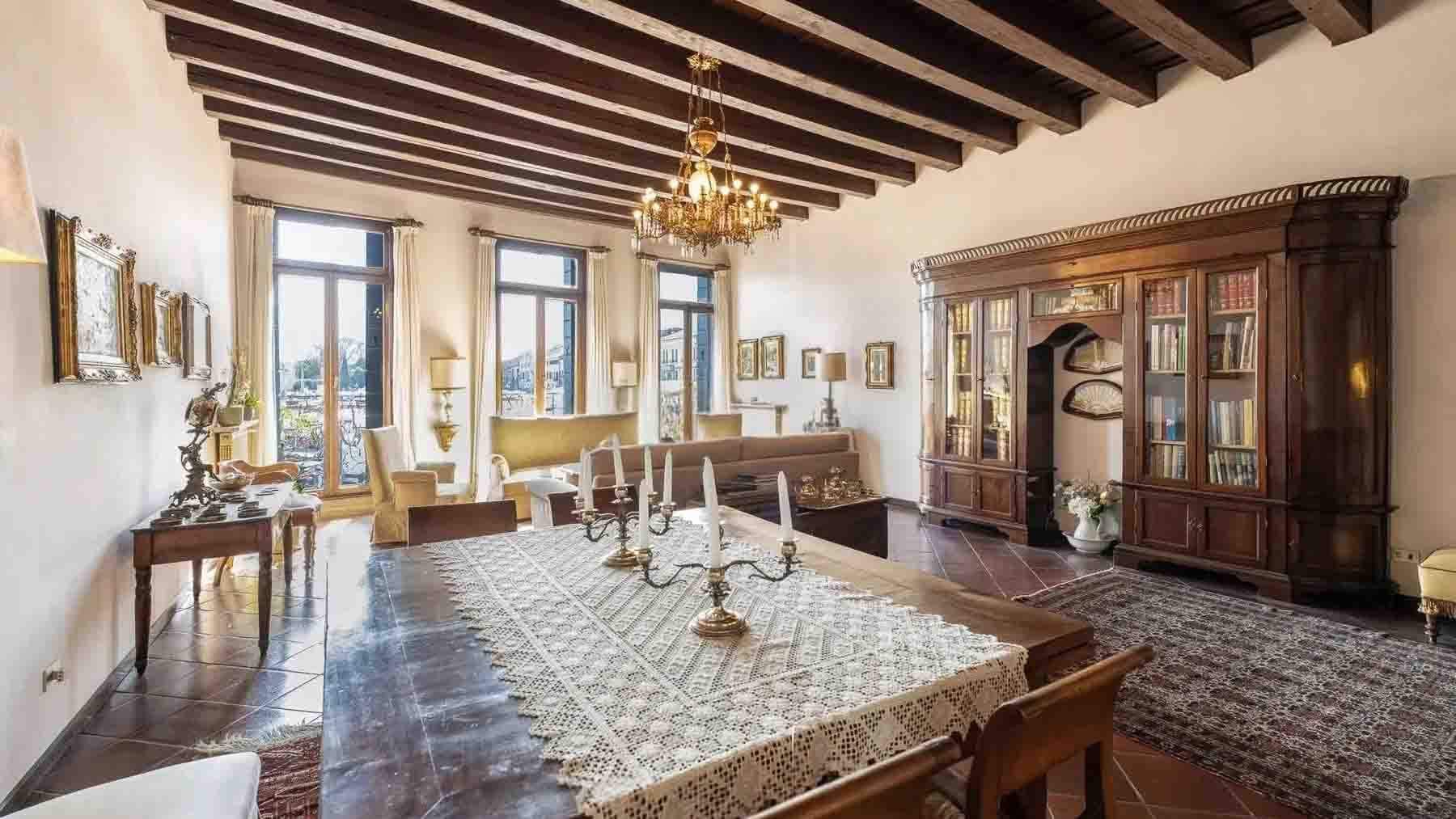 Appartamento esclusivo a Padova con vista su Prato della Valle