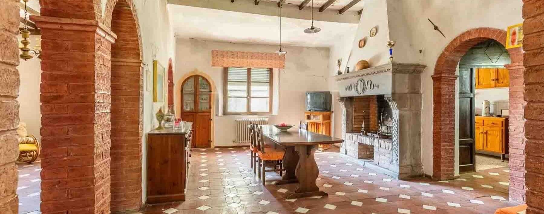 Rustic Country House in Monteroni d'Arbia, Tuscany