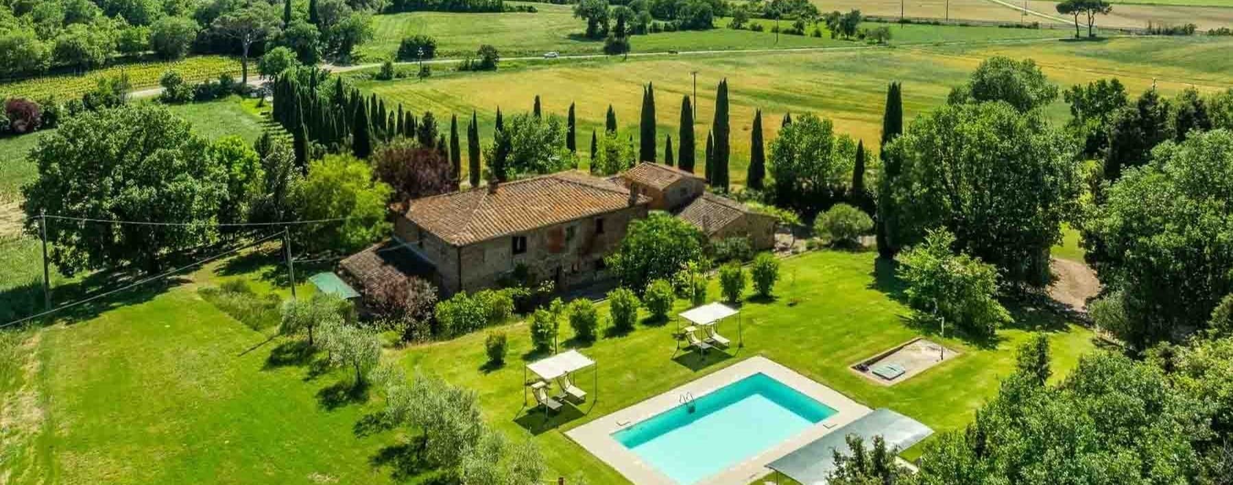 Casale in Toscana con Piscina e Terreno, Foiano della Chiana