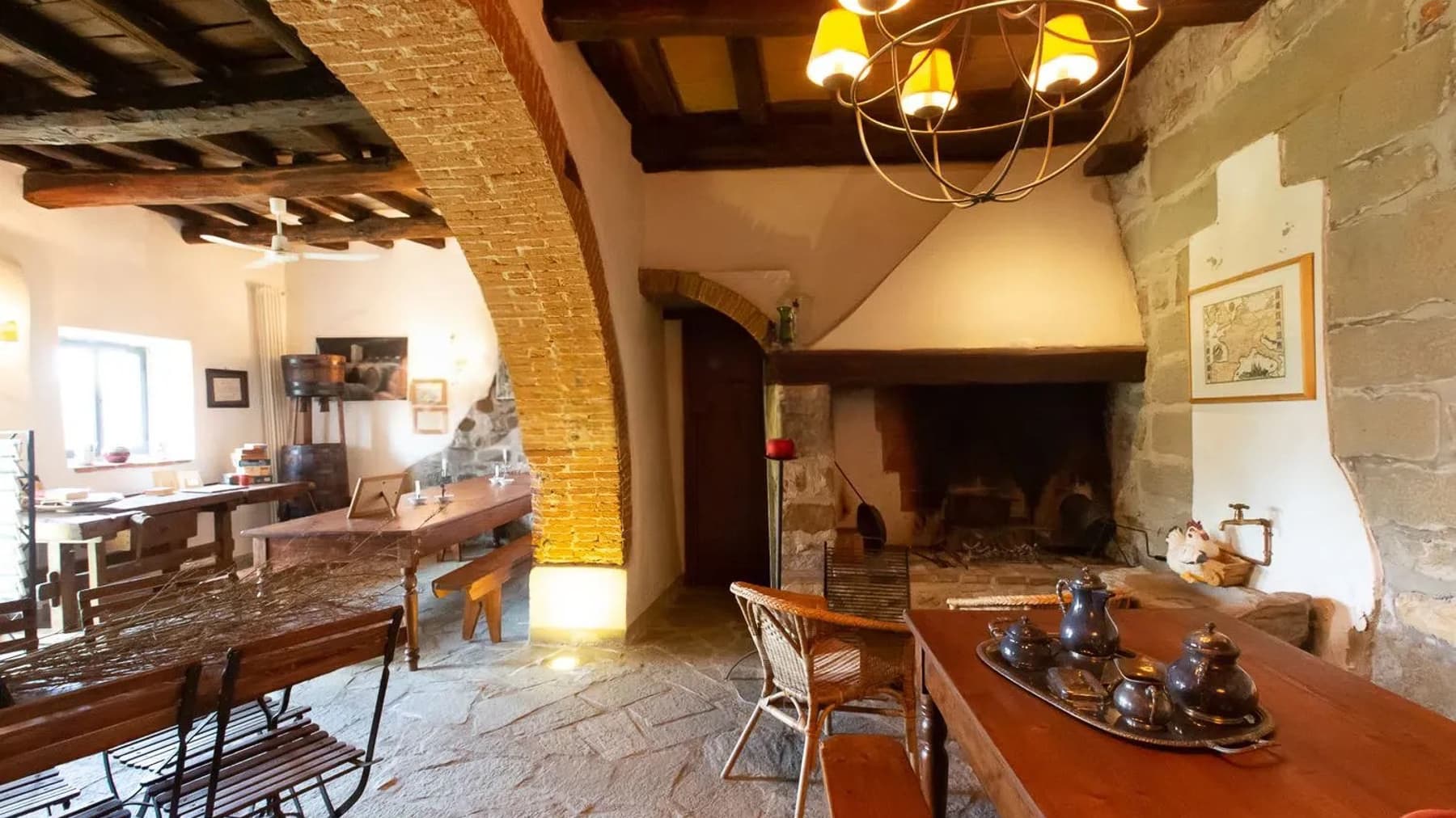 Casale a Diacceto, nel cuore del Chianti Rufina, Toscana