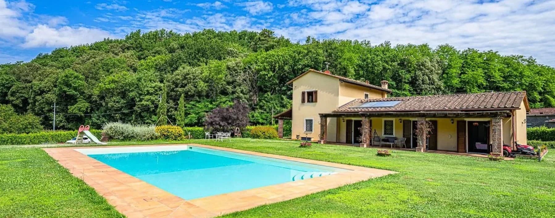 Villa elegante in vendita nelle colline di Lucca