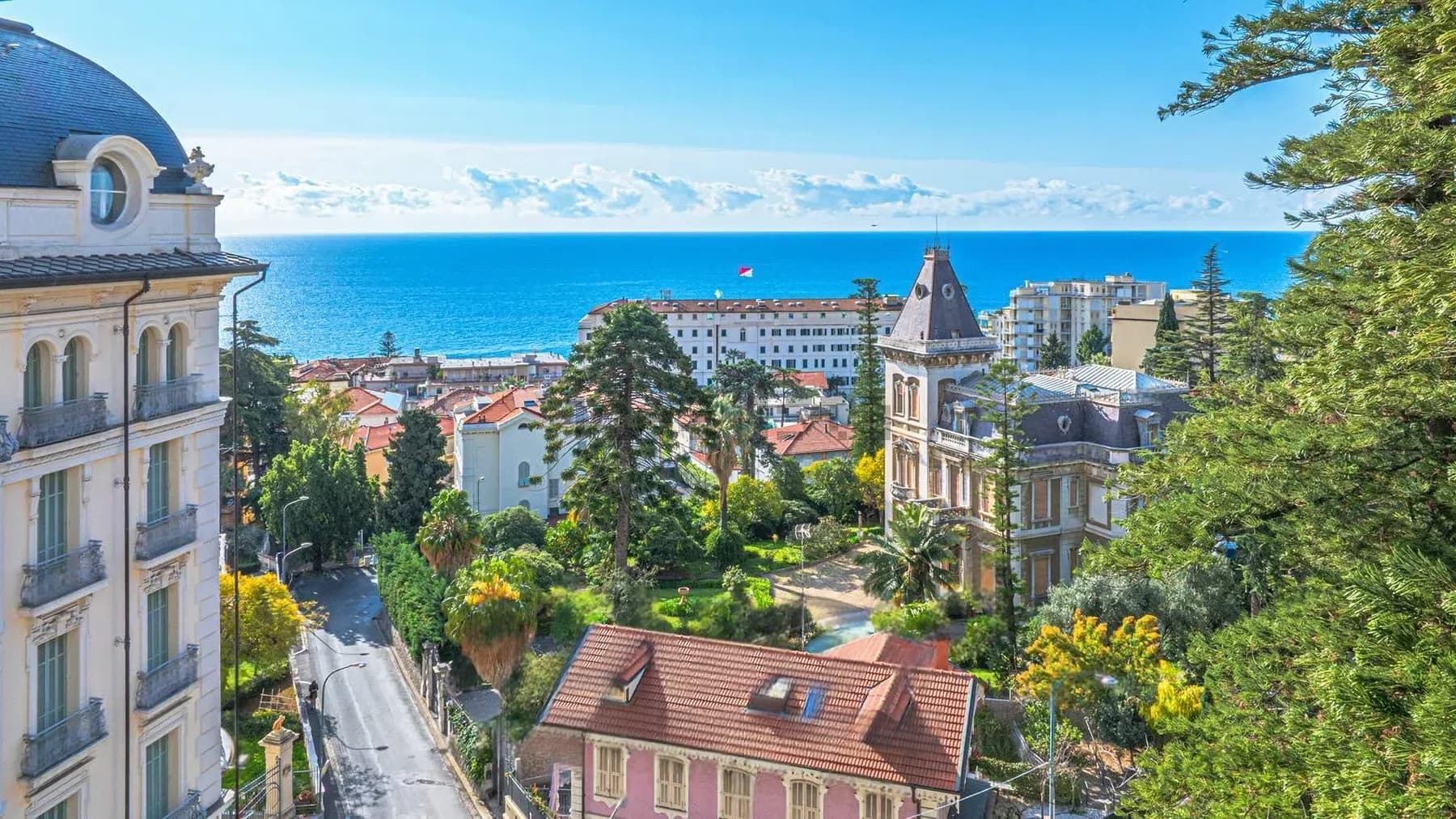 Attico di lusso con vista mare a Sanremo, 275 mq