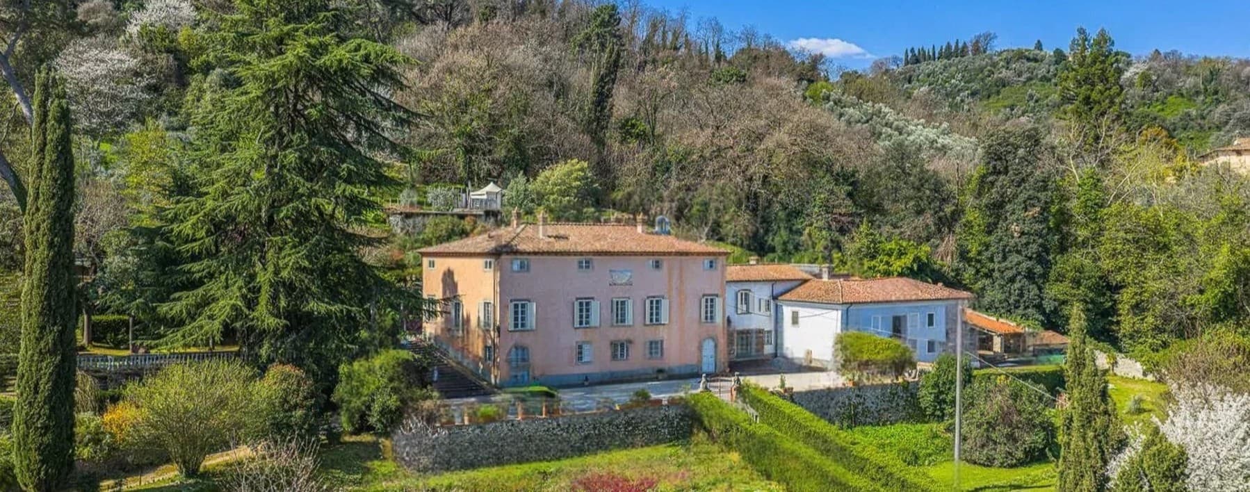 Villa storica a Lucca, fascino e privacy toscana