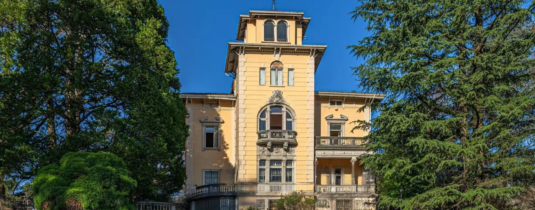 Charming Villa in Cadegliano-Viconago, Lombardy