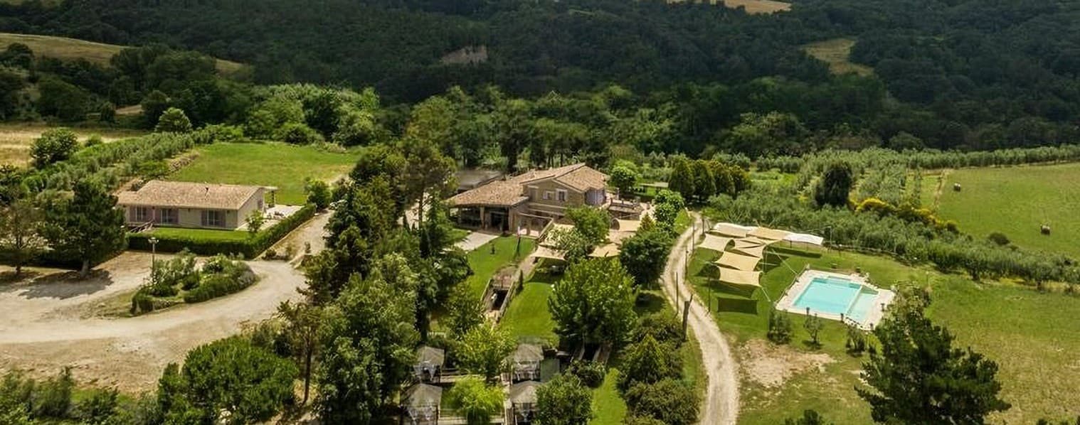 Casale panoramico con piscina a Pitigliano, Toscana