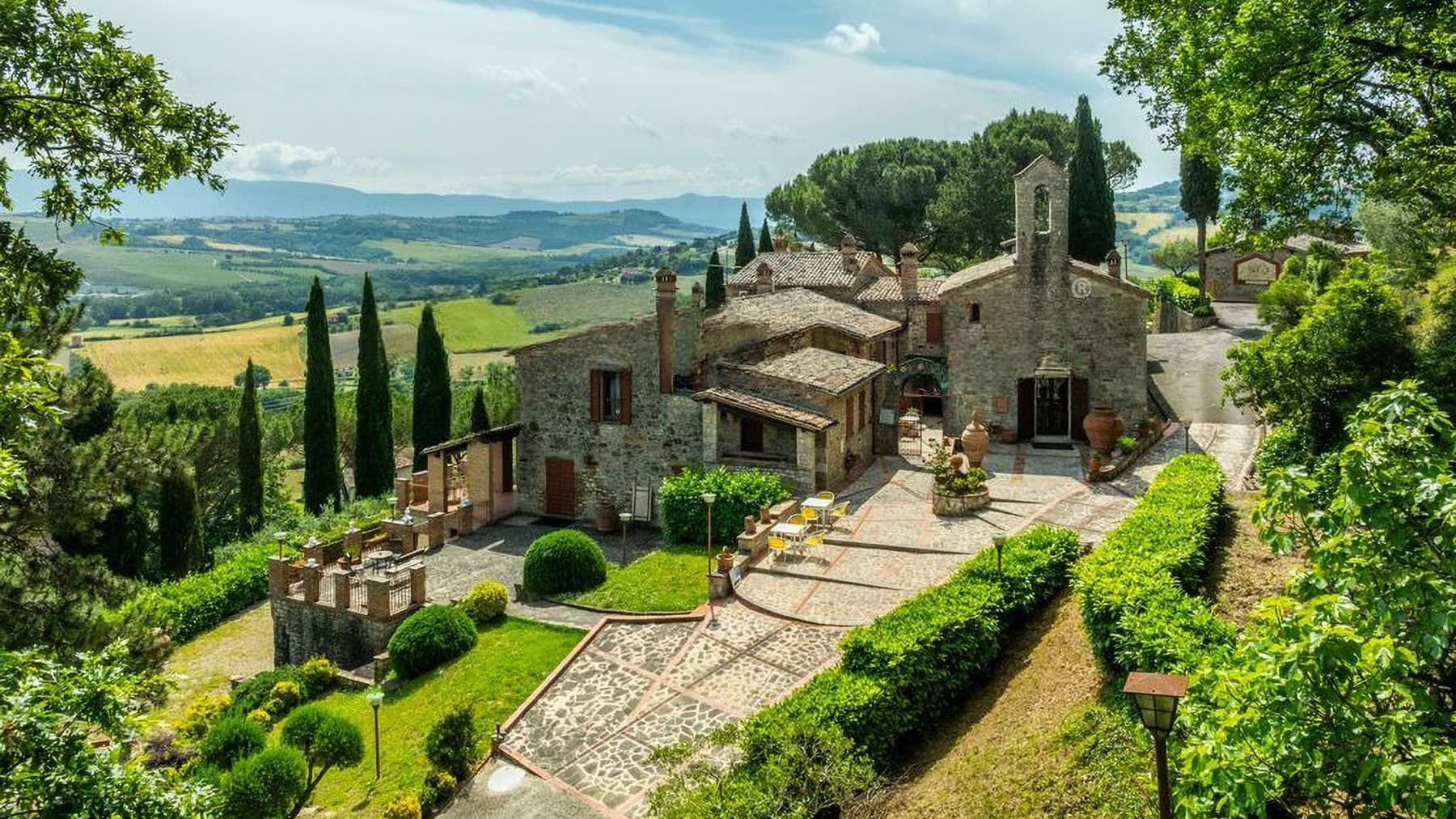 Charming Villa in Todi, Umbria