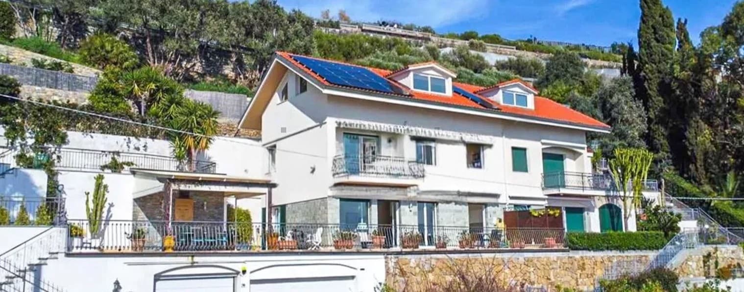 Charming Villa in Ospedaletti, Liguria