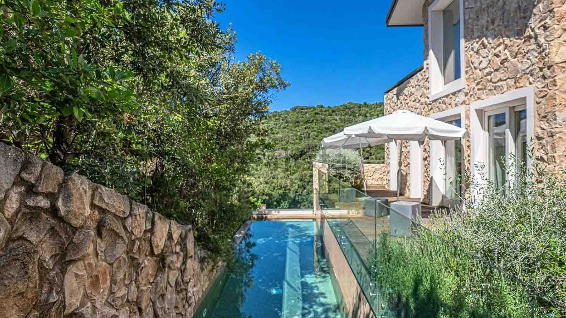 Villa esclusiva a Punta Ala, Toscana, con piscina e vista mare